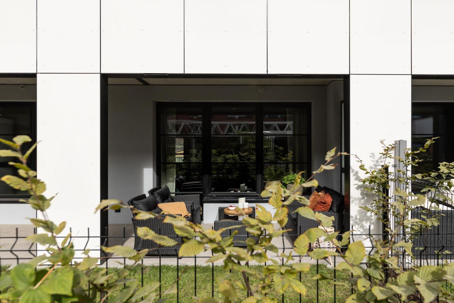 Solidarnosc Three Bedrooms & Garden Apartment, Gdansk